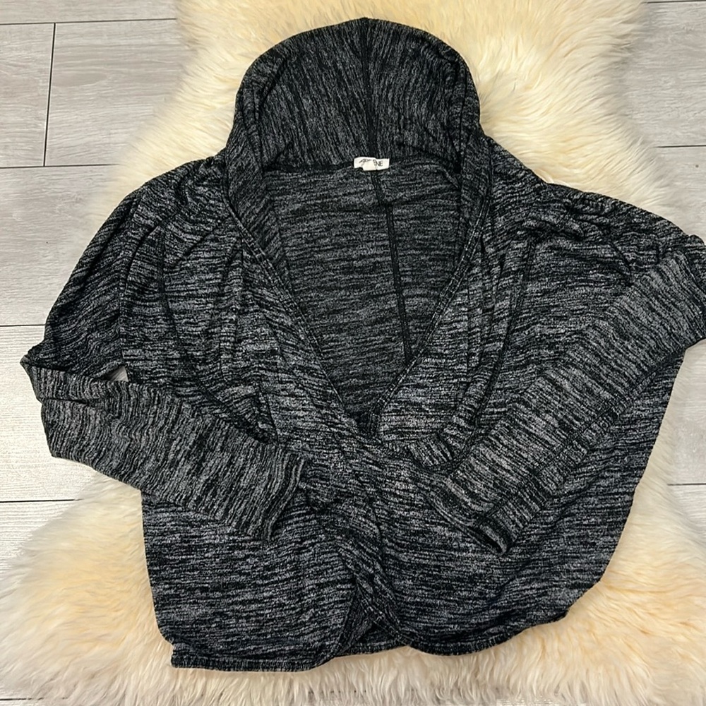 Ardene Gray/Black Cowl Neck Overlapping Stretchy Gym Long-Sleeve in Size Xs-S
